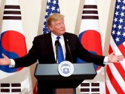 Президент США Дональд Трамп потребовал от премьер-министра Южной Кореи инициировать мирный процесс с КНДР Президент США Дональд Трамп потребовал от премьер-министра Южной Кореи инициировать мирный процесс с КНДР