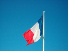 Военкор Коц: «французских шаромыжников» выставили из Кремля на мороз