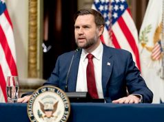 Вэнс назвал «недопониманием» споры вокруг Ливана Вэнс назвал "недопониманием" споры вокруг Ливана