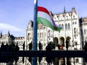 Явка на парламентских выборах в Венгрии к середине дня составила рекордные 54% Явка на парламентских выборах в Венгрии к середине дня составила рекордные 54%