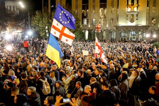 Грузинская оппозиция готовит новый революционный сценарий с иностранным координатором, утверждает телеканал Imedi Грузинская оппозиция готовит новый революционный сценарий с иностранным координатором, утверждает телеканал Imedi