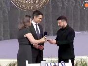 Зеленскому в Нидерландах сегодня вручили премию «Четырех свобод» Зеленскому в Нидерландах сегодня вручили премию «Четырех свобод»