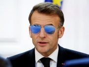 Макрон последнее время получает пощёчину за пощёчиной Макрон последнее время получает пощёчину за пощёчиной