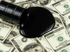 ОАЭ пригрозили США отказом от доллара при нефтяных расчетах