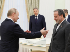 Путин заверил Аракчи в решимости продолжать стратегические отношения с Ираном