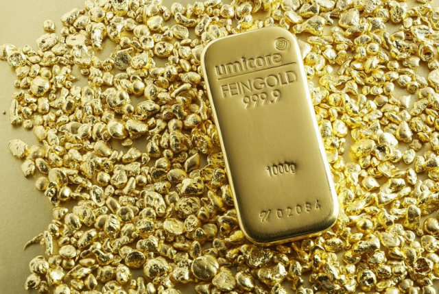 Франция вывела и распродала все запасы золота из резервов в США