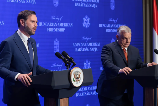 Вэнс публично обвинил Киев в попытках повлиять на выборы в США и Венгрии