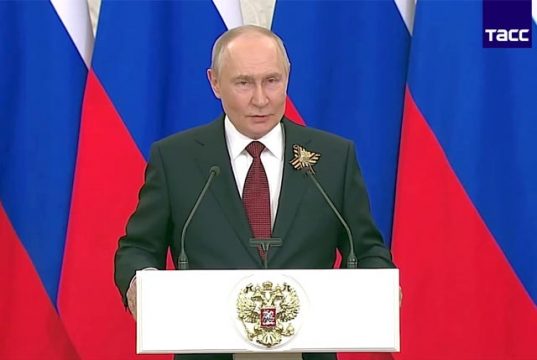 Путин прокомментировал инициативы Европы по переговорам с РФ, о которых в последнее время говорят в ЕС Путин прокомментировал инициативы Европы по переговорам с РФ, о которых в последнее время говорят в ЕС