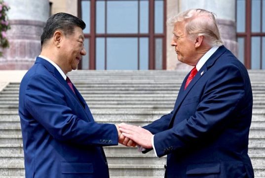 Си Цзиньпин и Трамп в ходе встречи в Пекине обсудили украинский кризис Си Цзиньпин и Трамп в ходе встречи в Пекине обсудили украинский кризис