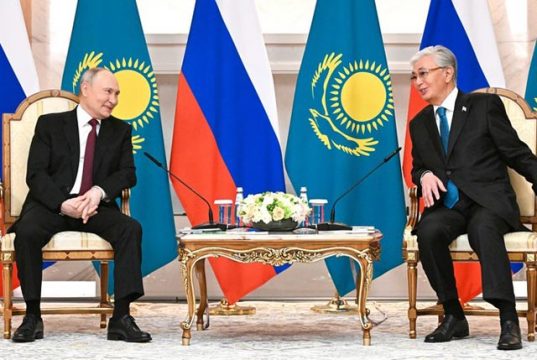 «Дружественные, добрососедские отношения»: Путин и Токаев провели переговоры в Астане «Дружественные, добрососедские отношения»: Путин и Токаев провели переговоры в Астане