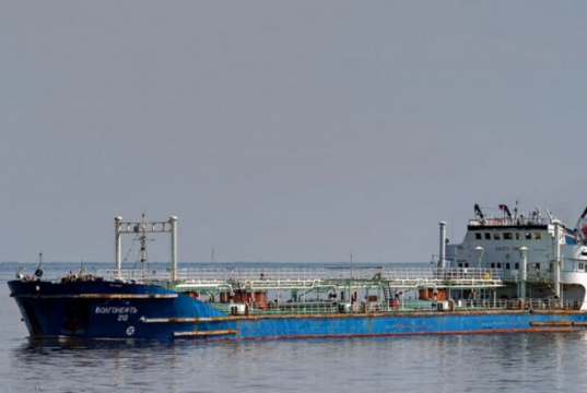 Британия бессрочно разрешила импорт из третьих стран топлива из российской нефти