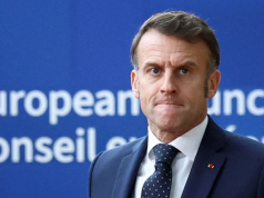 В резиденции Макрона прошли обыски