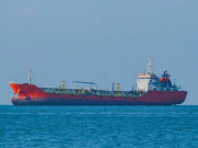 США продлили на месяц освобождение российской нефти от санкций