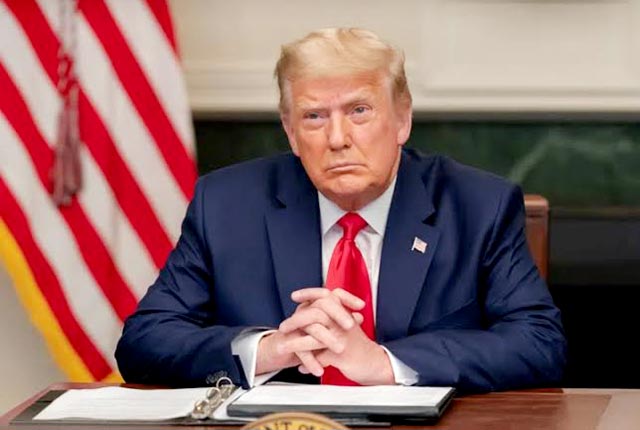 Трамп посетовал на безумные траты США на НАТО якобы для защиты от России Трамп посетовал на безумные траты США на НАТО якобы для защиты от России