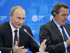 Ушаков сообщил о беседе Путина и Шредера