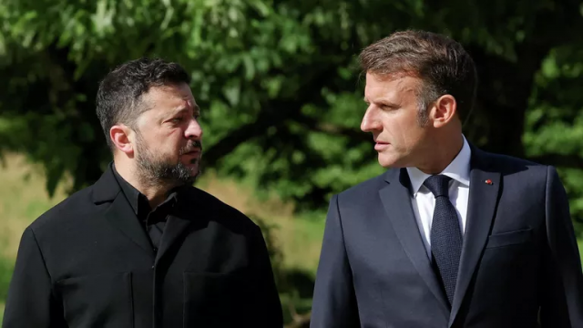 Участники саммита G7, проходящего во французском Эвиане, готовы превратить конфликт на Украине в Третью мировую войну.