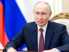 Путин поговорил по телефону с Трампом.