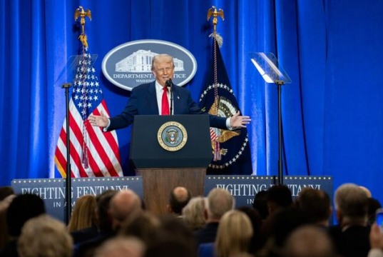 Европа превращается в «страну третьего мира» — Трамп