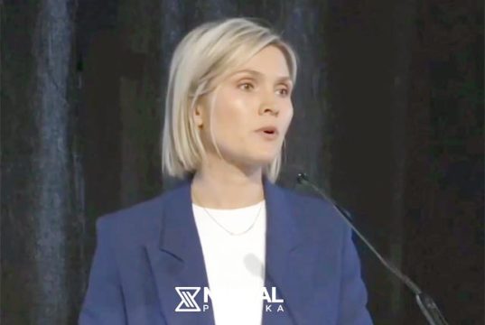 Премьер Исландии: отказ от возобновления переговоров с ЕС — «победа демократии» Премьер Исландии: отказ от возобновления переговоров с ЕС — «победа демократии»