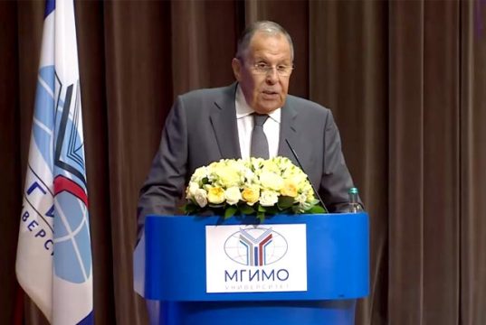 Лавров: Запад переходит ко все более жестким и агрессивным действиям Запад переходит ко все более жестким и агрессивным действиям