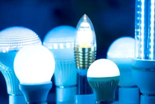Землю накрыла «эпидемия синего света», которая мешает людям спать Землю накрыла «эпидемия синего света», которая мешает людям спать