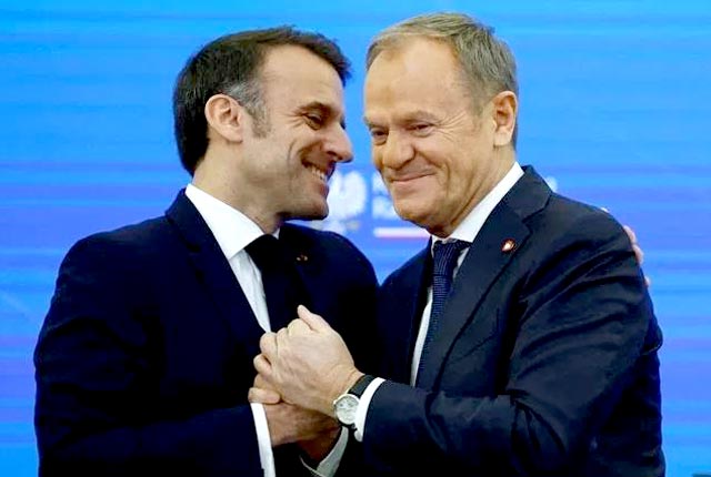 Голубки... Крылышки-то вам мы и пообрезаем. Еще дышится? Не долго осталось Голубки... Крылышки-то вам мы и пообрезаем. Еще дышится? Не долго осталось