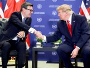Дональд Трамп назвал премьер-министра Великобритании Энди Бернэма «прирожденным бизнесменом» Дональд Трамп назвал премьер-министра Великобритании Энди Бернэма «прирожденным бизнесменом»