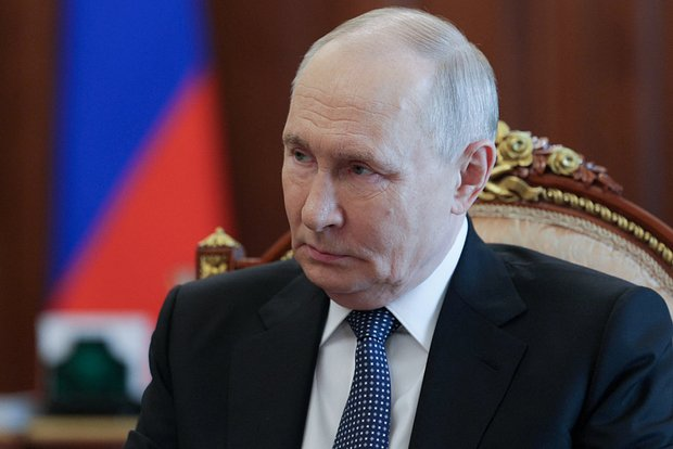 Путин встретился с Си Цзиньпином в Бишкеке