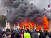 Во Франции на акции протеста вышли около 500 тысяч человек Во Франции на акции протеста вышли около 500 тысяч человек