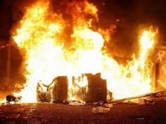 В Европе ночью продолжались массовые акции против роста стоимости жизни В Европе ночью продолжались массовые акции против роста стоимости жизни
