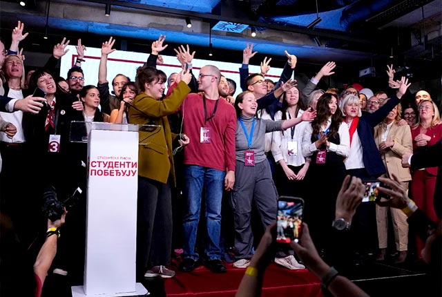 Победившая на парламентских выборах в Сербии оппозиция опровергает заявление Вучича, что она изменит свою позицию и введет санкции против РФ Победившая на парламентских выборах в Сербии оппозиция опровергает заявление Вучича, что она изменит свою позицию и введет санкции против РФ