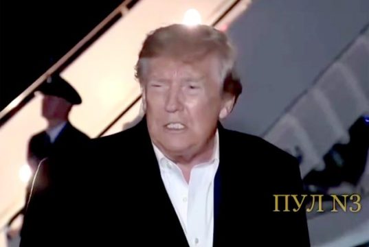 Трамп заявил, что в ближайшее время планирует встретиться с Путиным и Зеленским Трамп заявил, что в ближайшее время планирует встретиться с Путиным и Зеленским