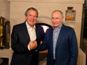 Кремль сообщил, что Путин пригласил Шрёдера на день рождения